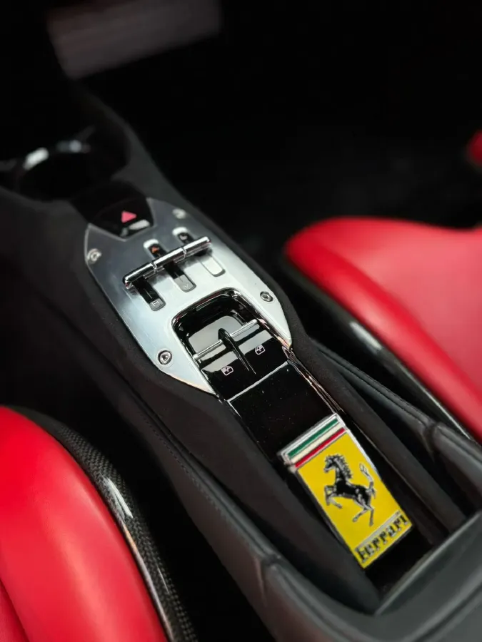 2020 Ferrari SF90 3.9T 781HP V8 8DCT PHEV 7.9KWH,autocango,china used car exporter,china ev exporter,chinese used car exporter,chinese used ev exporter