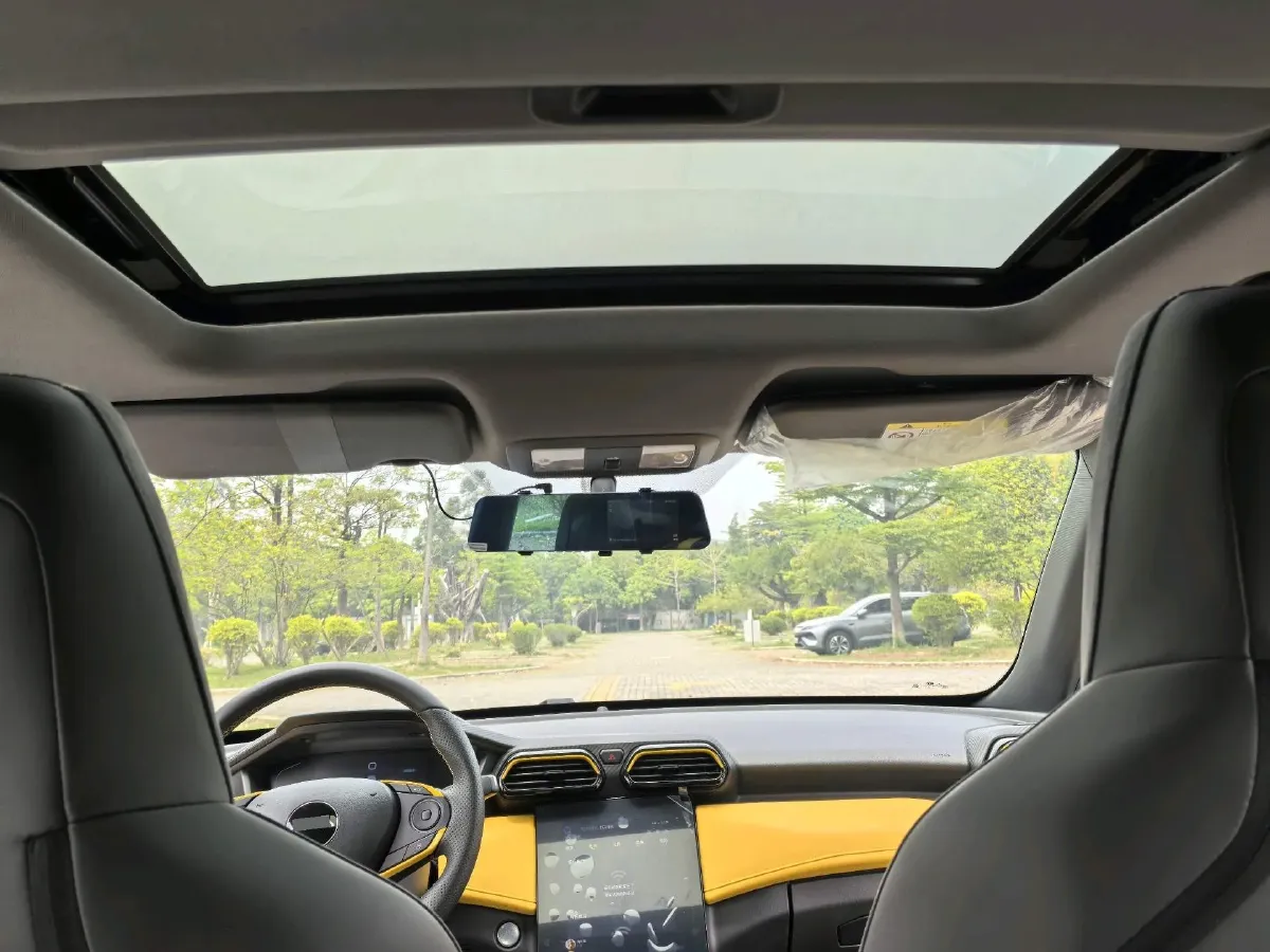 2023 DongFeng Aeolus YiXuan 1.5T 197HP L4 6DCT,autocango,china used car exporter,china ev exporter,chinese used car exporter,chinese used ev exporter