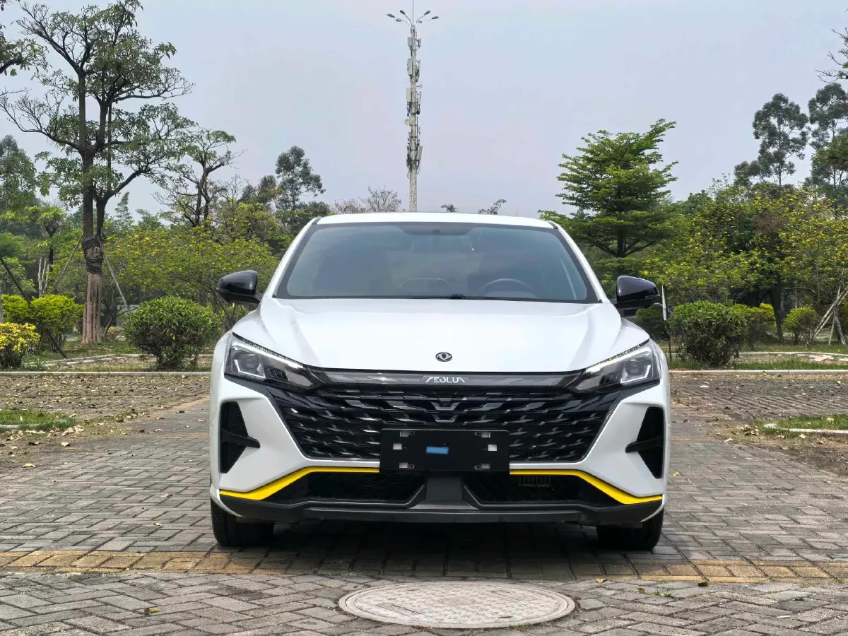 2023 DongFeng Aeolus YiXuan 1.5T 197HP L4 6DCT,autocango,china used car exporter,china ev exporter,chinese used car exporter,chinese used ev exporter