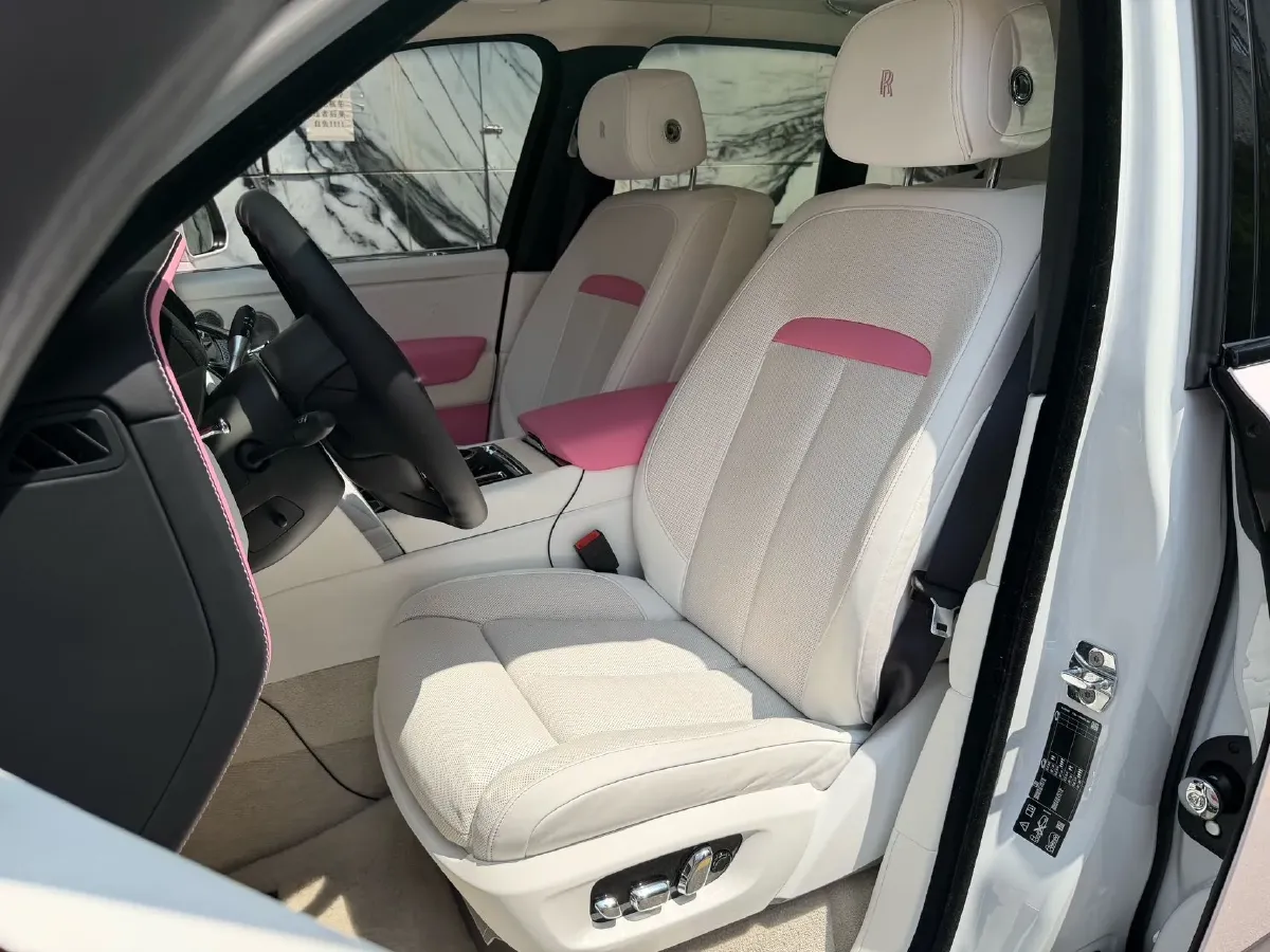 2024 Rolls-Royce Cullinan 6.7T 571HP V12 8AT,autocango,china used car exporter,china ev exporter,chinese used car exporter,chinese used ev exporter