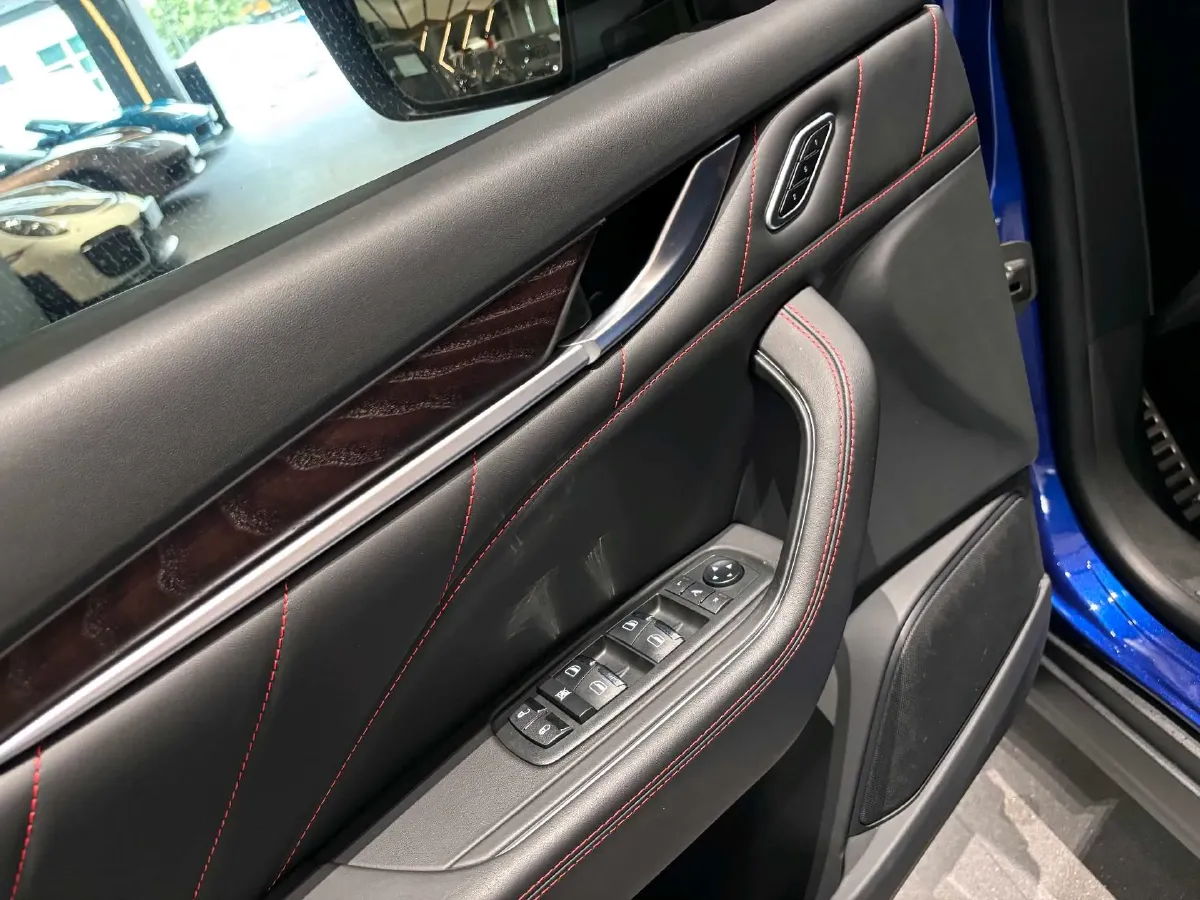 2019 Maserati Levante 3.0T 350HP V6 8AT,autocango,china used car exporter,china ev exporter,chinese used car exporter,chinese used ev exporter