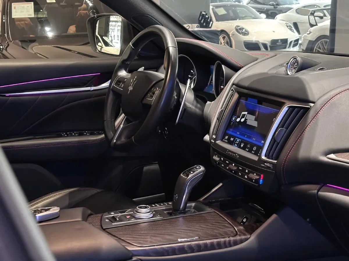 2019 Maserati Levante 3.0T 350HP V6 8AT,autocango,china used car exporter,china ev exporter,chinese used car exporter,chinese used ev exporter