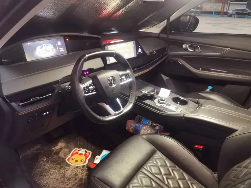 2021 ChangAn UNI-K 2.0T 233HP L4 8AT,autocango,china used car exporter,china ev exporter,chinese used car exporter,chinese used ev exporter