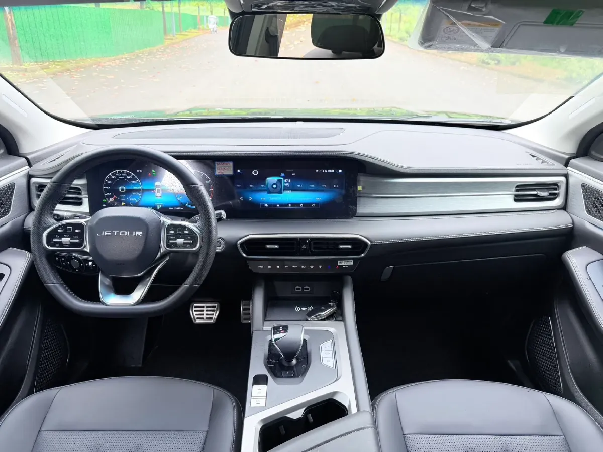 2021 Jetour X70 Plus 1.6T 197HP L4 7DCT,autocango,china used car exporter,china ev exporter,chinese used car exporter,chinese used ev exporter