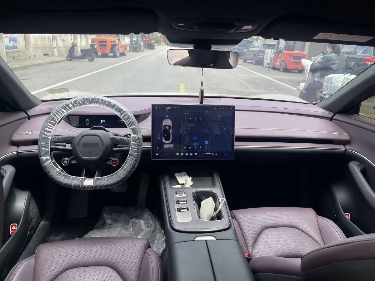 2024 MI SU7 BEV 73.6KWH,autocango,china used car exporter,china ev exporter,chinese used car exporter,chinese used ev exporter