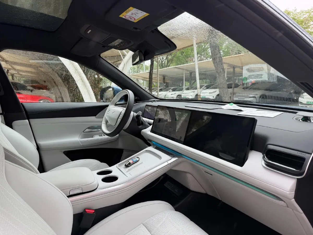 2025 Xpeng G9 BEV 79KWH,autocango,china used car exporter,china ev exporter,chinese used car exporter,chinese used ev exporter