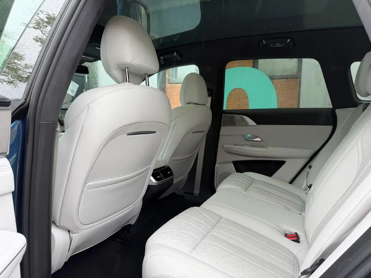 2025 Xpeng G9 BEV 79KWH,autocango,china used car exporter,china ev exporter,chinese used car exporter,chinese used ev exporter