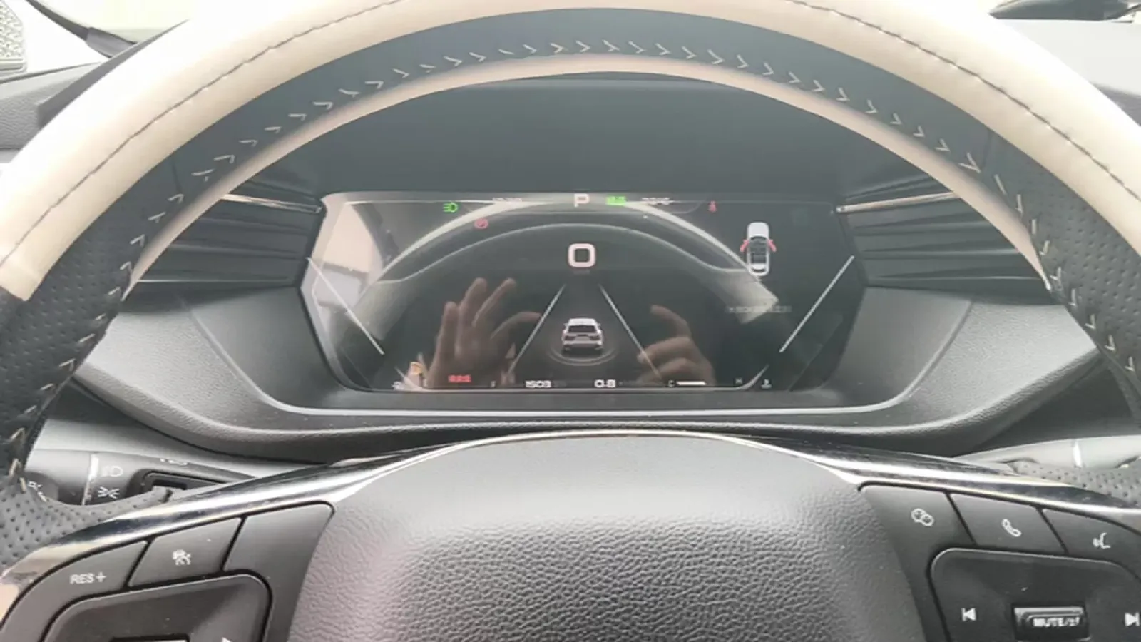 2025 KaiYi KunLun 1.5T 156HP L4 6DCT,autocango,china used car exporter,china ev exporter,chinese used car exporter,chinese used ev exporter