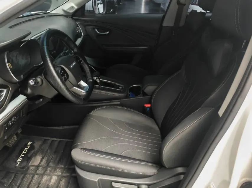 2022 Jetour X70M 1.5T 156HP L4 6MT,autocango,china used car exporter,china ev exporter,chinese used car exporter,chinese used ev exporter