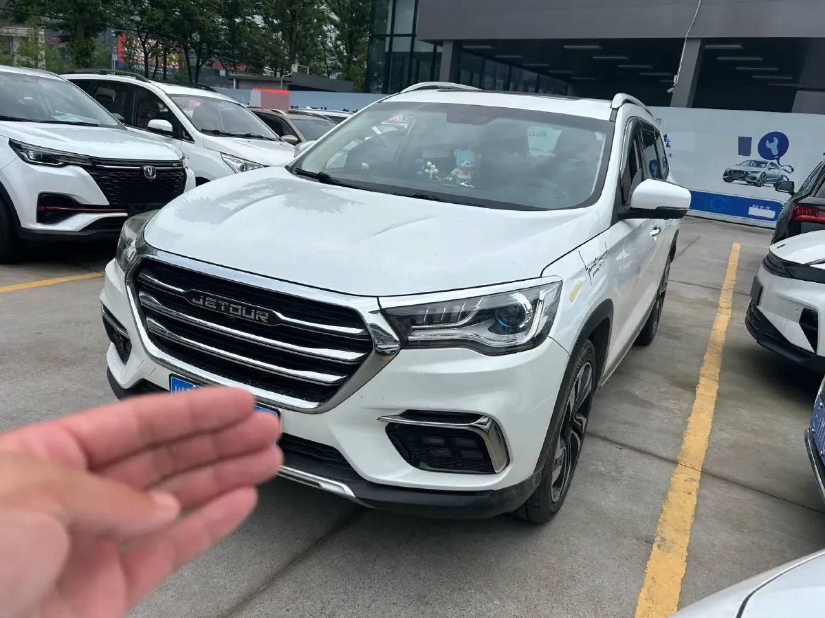 2019 Jetour X90 1.5T 156HP L4 6MT,autocango,china used car exporter,china ev exporter,chinese used car exporter,chinese used ev exporter