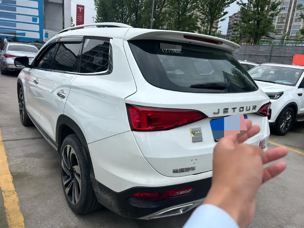 2019 Jetour X90 1.5T 156HP L4 6MT,autocango,china used car exporter,china ev exporter,chinese used car exporter,chinese used ev exporter