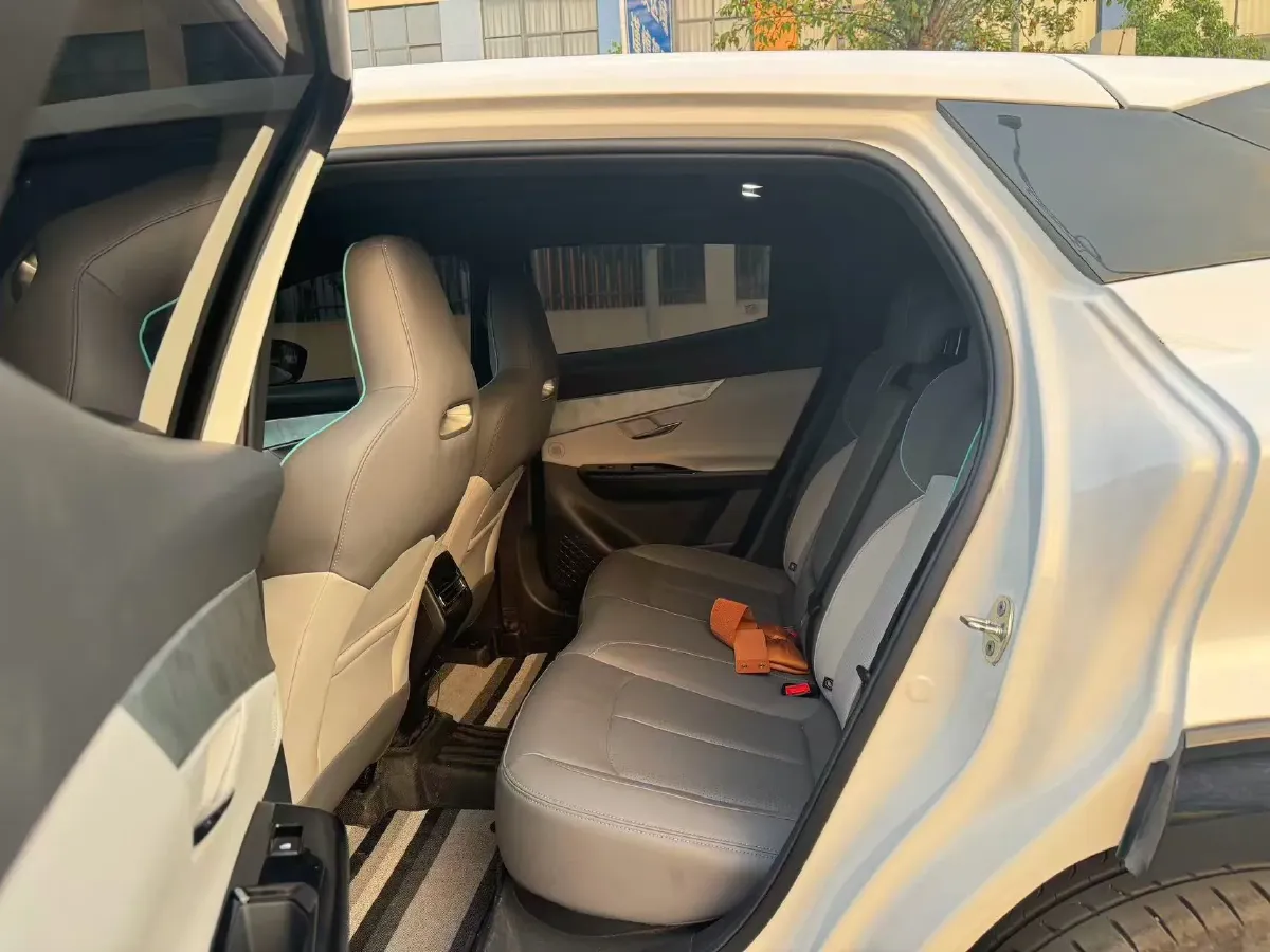 2023 ChangAn UNI-T 1.5T 188HP L4 7DCT,autocango,china used car exporter,china ev exporter,chinese used car exporter,chinese used ev exporter