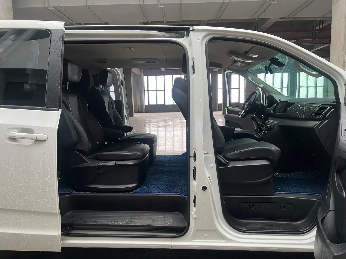 2025 MAXUS G10 2.0T 163HP L4 6MT,autocango,china used car exporter,china ev exporter,chinese used car exporter,chinese used ev exporter