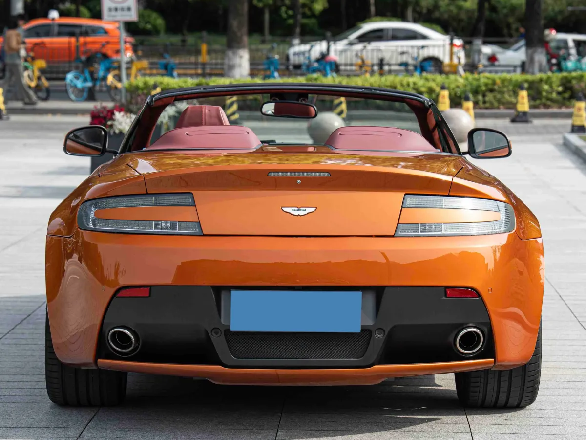 2008 BMW 1 Series 2.0L 156HP L4 6MT,autocango,china used car exporter,china ev exporter,chinese used car exporter,chinese used ev exporter