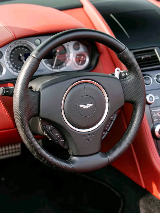 2008 BMW 1 Series 2.0L 156HP L4 6MT,autocango,china used car exporter,china ev exporter,chinese used car exporter,chinese used ev exporter