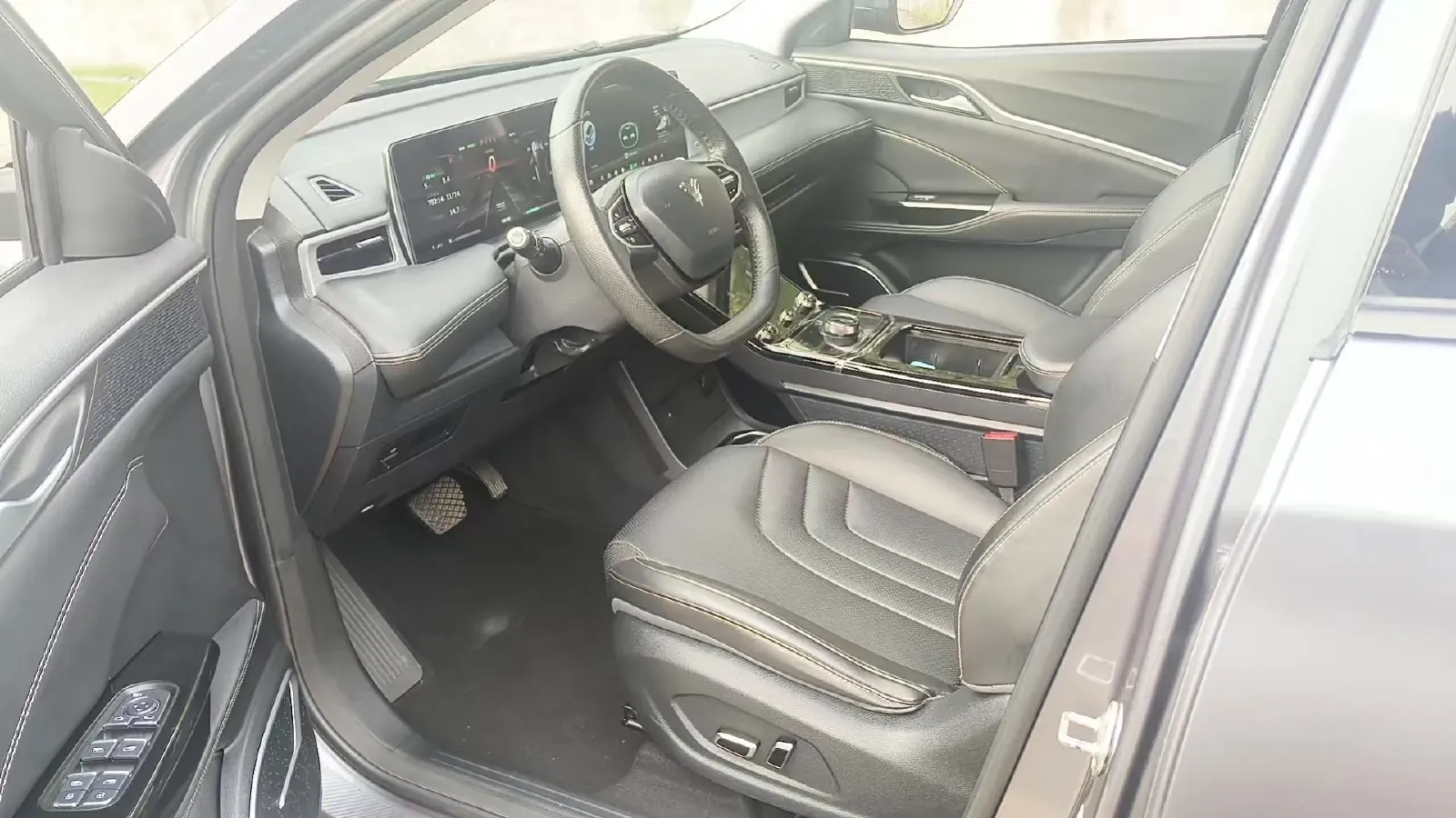 2022 GAC Trumpchi GS3 1.5T 169HP L4 6AT,autocango,china used car exporter,china ev exporter,chinese used car exporter,chinese used ev exporter