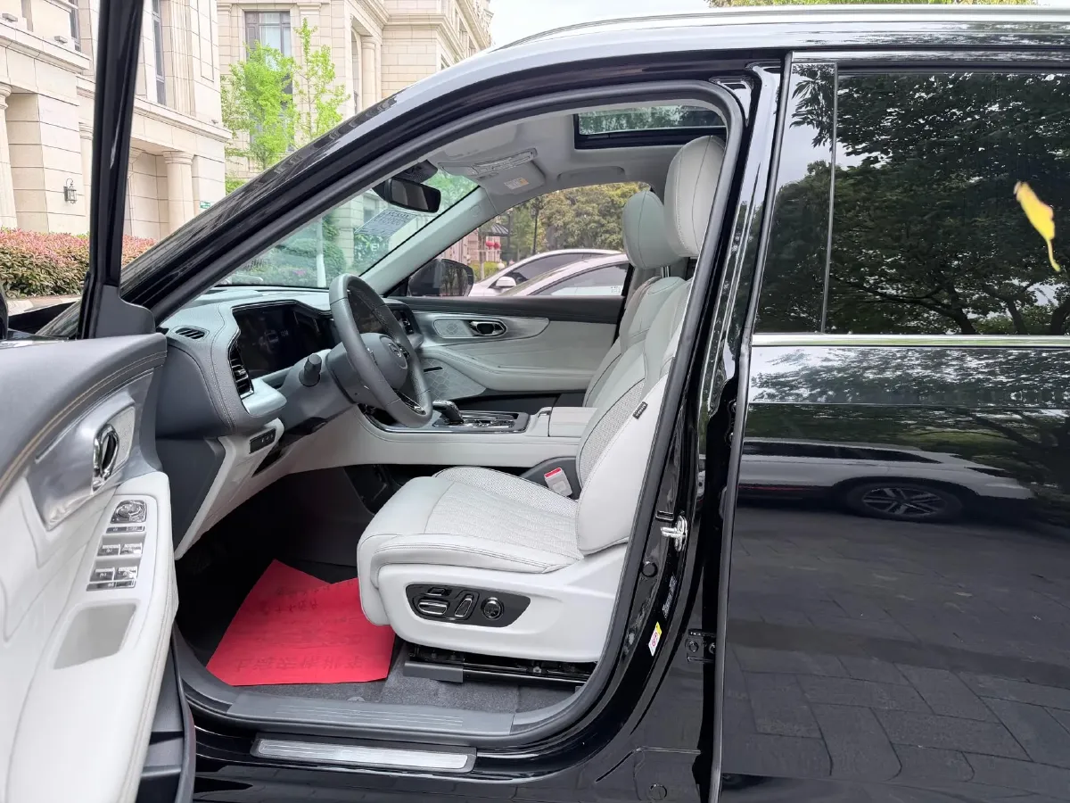 2022 GAC Trumpchi GS8 2.0T 190HP L4 E-CVT Hybrid,autocango,china used car exporter,china ev exporter,chinese used car exporter,chinese used ev exporter