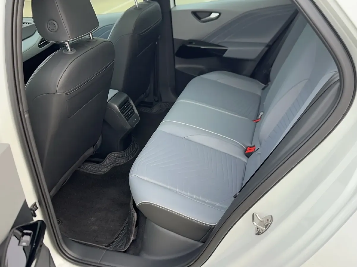 2025 Volkswagen ID.3 BEV 52.8KWH,autocango,china used car exporter,china ev exporter,chinese used car exporter,chinese used ev exporter