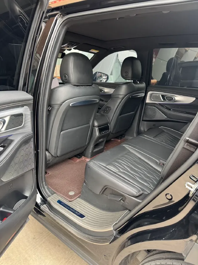 2022 GAC Trumpchi GS8 2.0T 252HP L4 8AT,autocango,china used car exporter,china ev exporter,chinese used car exporter,chinese used ev exporter