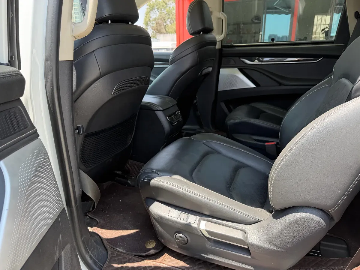 2017 MAXUS D90 2.0T 224HP L4 6AT,autocango,china used car exporter,china ev exporter,chinese used car exporter,chinese used ev exporter