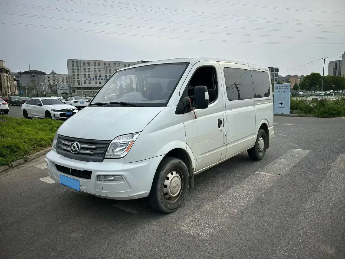 2021 MAXUS XinTu V80 2.0T 139HP L4 6MT,autocango,china used car exporter,china ev exporter,chinese used car exporter,chinese used ev exporter