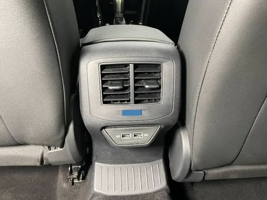 2022 Volkswagen T-Roc 1.4T 150HP L4 7DCT,autocango,china used car exporter,china ev exporter,chinese used car exporter,chinese used ev exporter