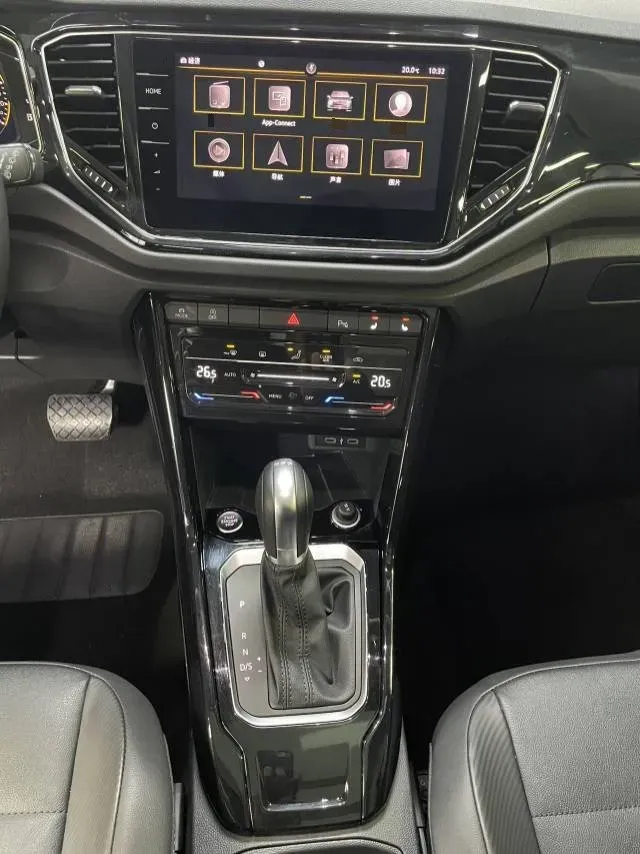 2022 Volkswagen T-Roc 1.4T 150HP L4 7DCT,autocango,china used car exporter,china ev exporter,chinese used car exporter,chinese used ev exporter