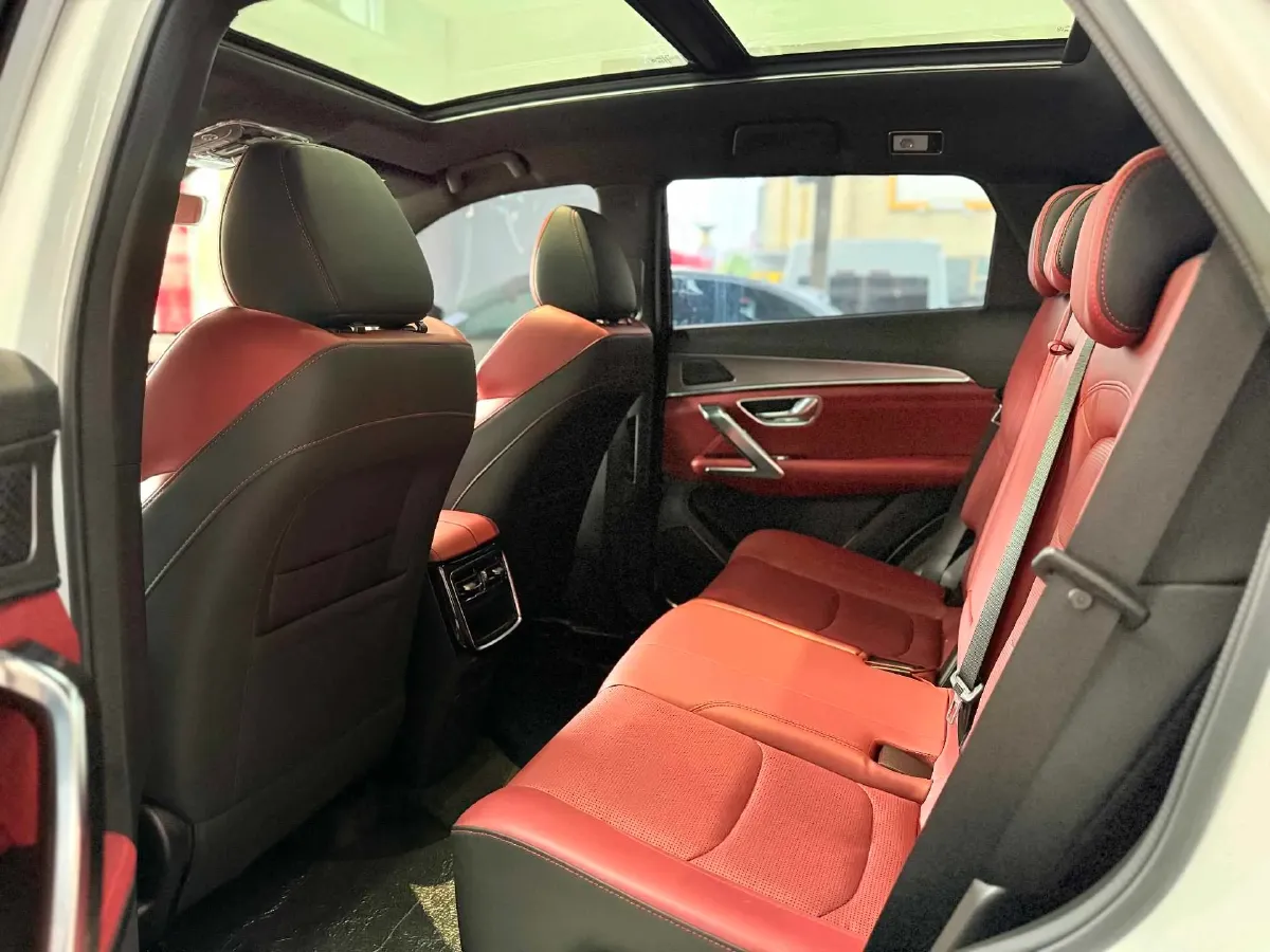 2023 Jetour X70 Plus 1.6T 197HP L4 7DCT,autocango,china used car exporter,china ev exporter,chinese used car exporter,chinese used ev exporter