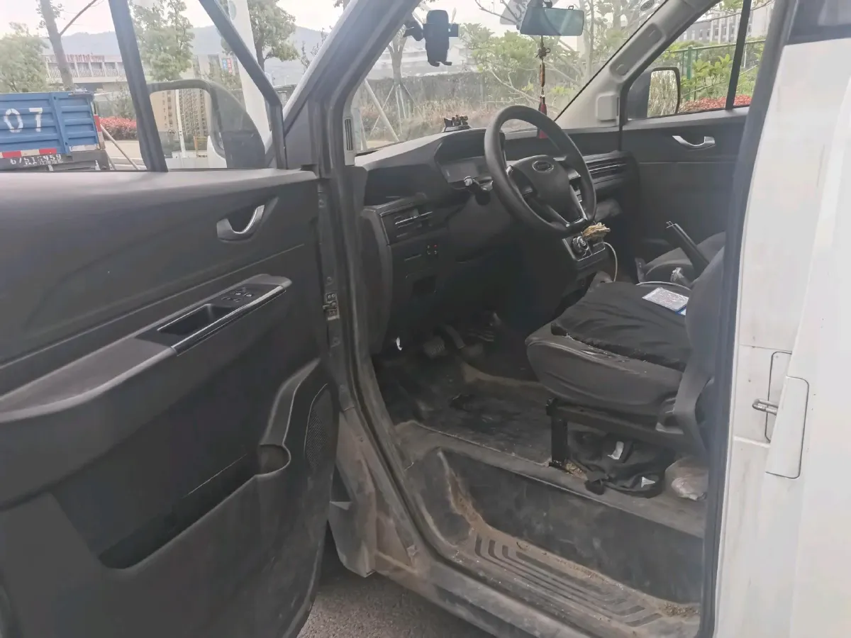 2019 Karry Dolphin EV BEV 44.5KWH,autocango,china used car exporter,china ev exporter,chinese used car exporter,chinese used ev exporter