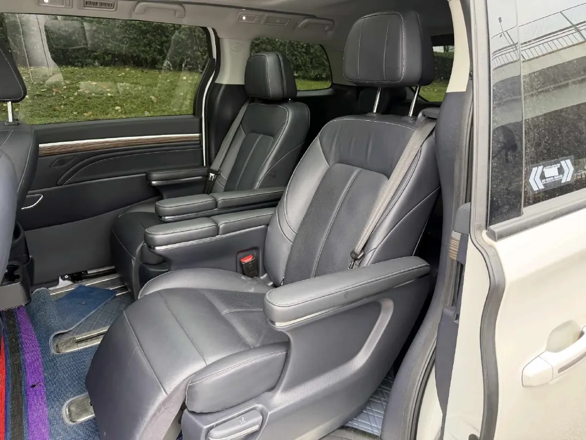 2021 GAC Trumpchi M8 2.0T 252HP L4 8AT,autocango,china used car exporter,china ev exporter,chinese used car exporter,chinese used ev exporter