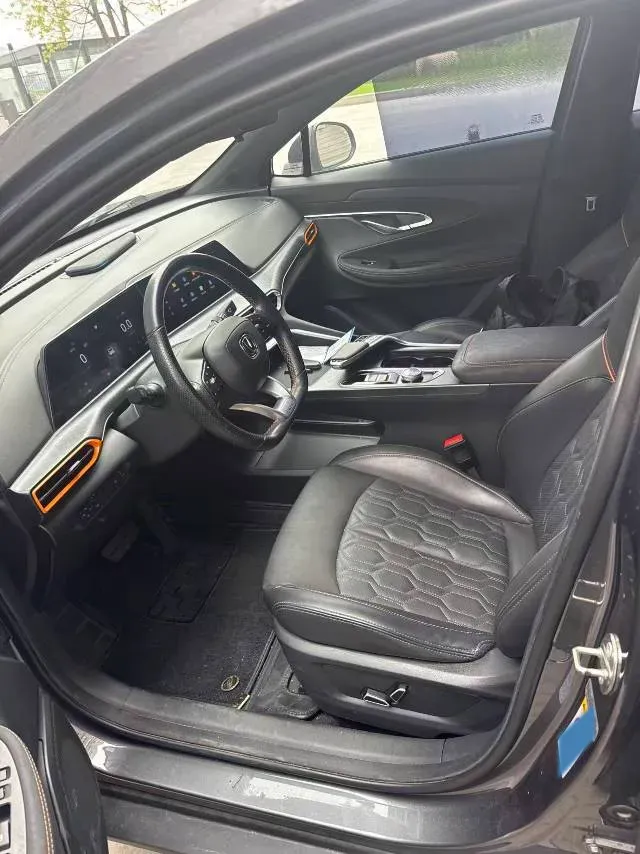 2022 ChangAn UNI-T 1.5T 188HP L4 7DCT,autocango,china used car exporter,china ev exporter,chinese used car exporter,chinese used ev exporter