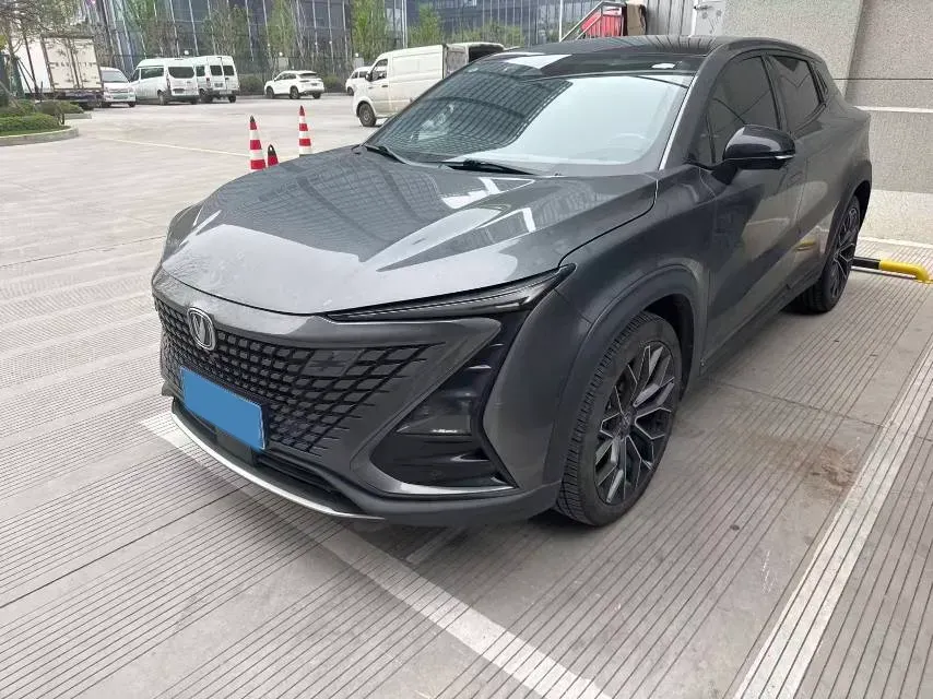 2022 ChangAn UNI-T 1.5T 188HP L4 7DCT,autocango,china used car exporter,china ev exporter,chinese used car exporter,chinese used ev exporter