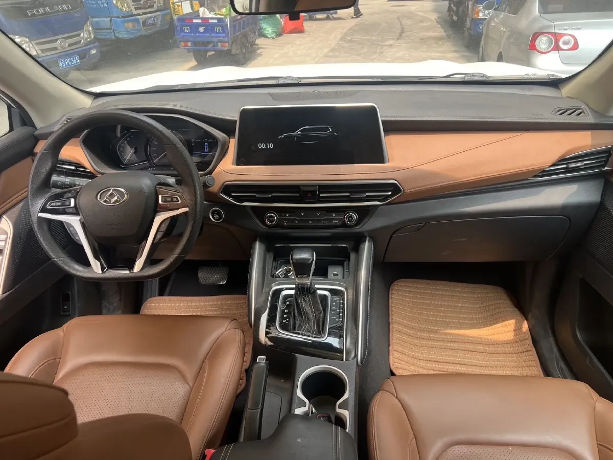 2017 MAXUS D90 2.0T 224HP L4 6AT,autocango,china used car exporter,china ev exporter,chinese used car exporter,chinese used ev exporter