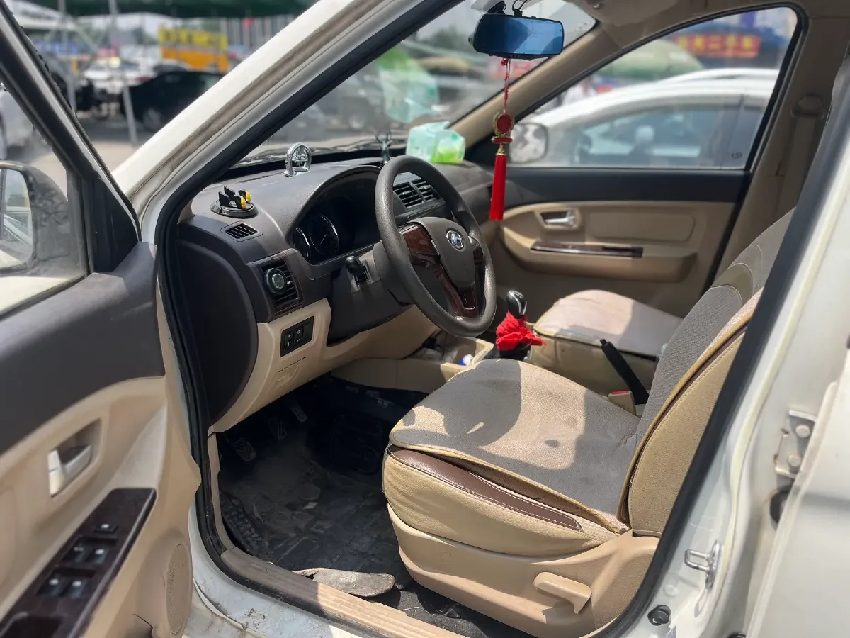2020 BAIC ChangHe M50S 1.5L 116HP L4 5MT,autocango,china used car exporter,china ev exporter,chinese used car exporter,chinese used ev exporter