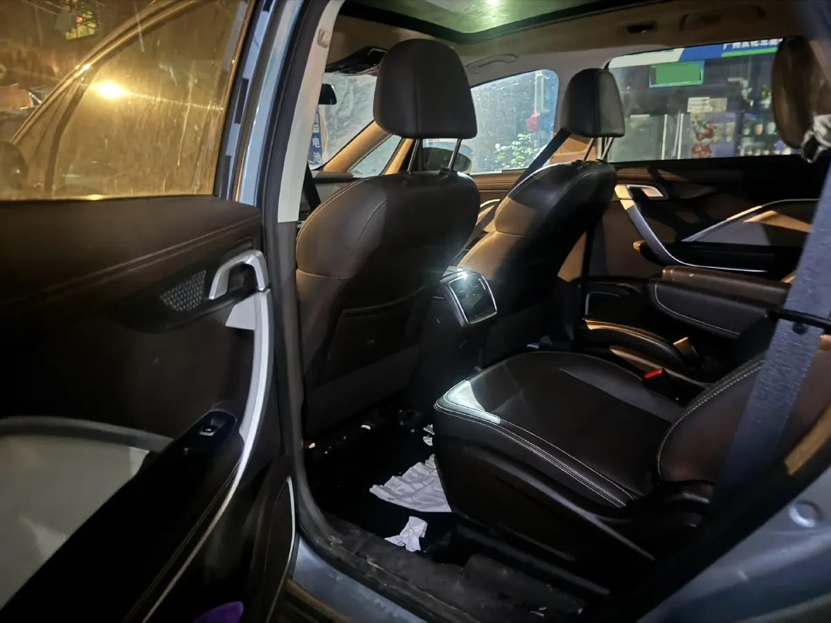 2021 Geely JiaJi 1.8T 184HP L4 7DCT,autocango,china used car exporter,china ev exporter,chinese used car exporter,chinese used ev exporter