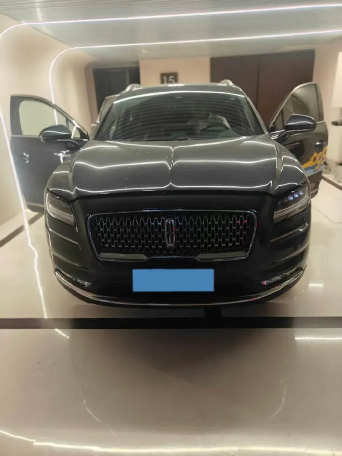2021 Lincoln Nautilus 2.7T 322HP V6 8AT,autocango,china used car exporter,china ev exporter,chinese used car exporter,chinese used ev exporter