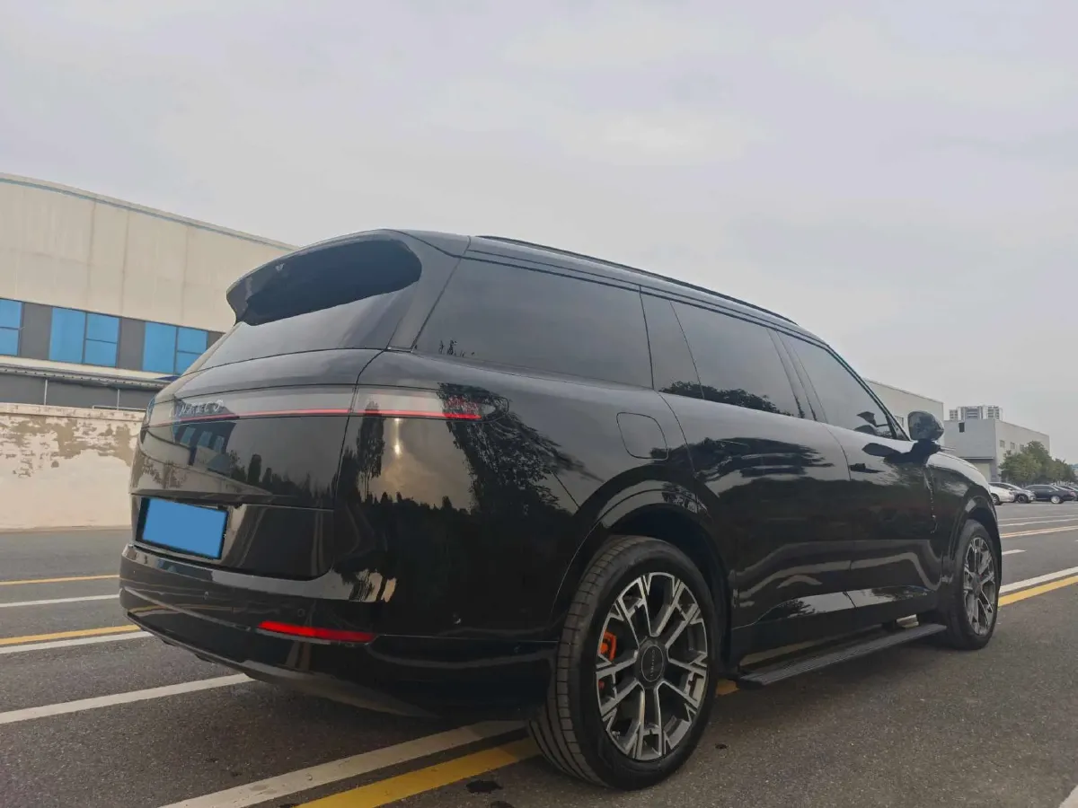 2025 LYNK&CO 900 1.5T 190HP L4 3DHT PHEV 43.3KWH,autocango,china used car exporter,china ev exporter,chinese used car exporter,chinese used ev exporter