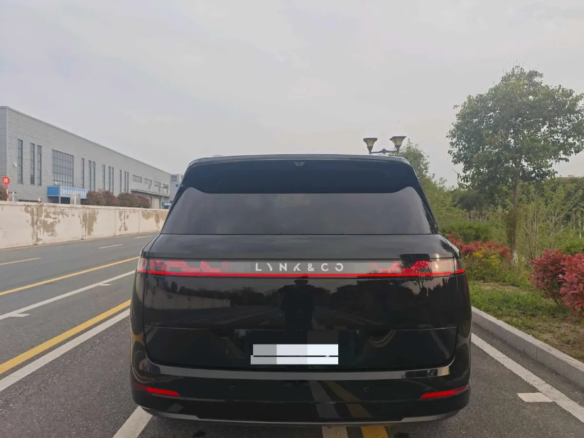 2025 LYNK&CO 900 1.5T 190HP L4 3DHT PHEV 43.3KWH,autocango,china used car exporter,china ev exporter,chinese used car exporter,chinese used ev exporter