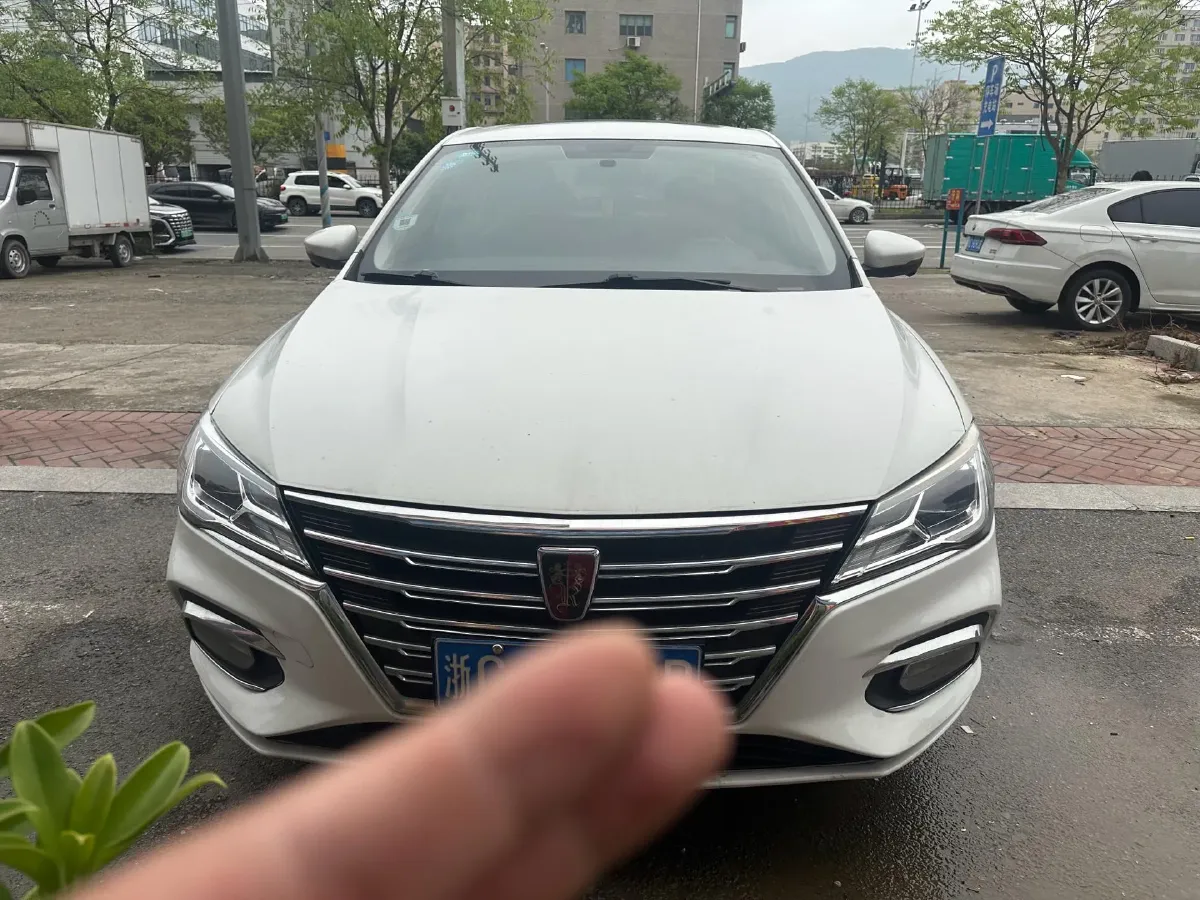 2019 Roewe i5 1.5L 120HP L4 CVT,autocango,china used car exporter,china ev exporter,chinese used car exporter,chinese used ev exporter