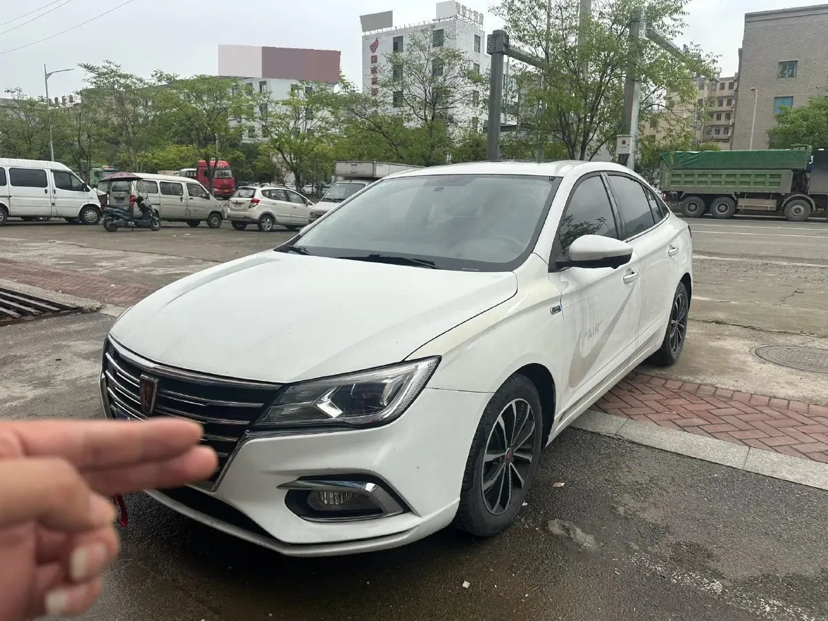 2019 Roewe i5 1.5L 120HP L4 CVT,autocango,china used car exporter,china ev exporter,chinese used car exporter,chinese used ev exporter