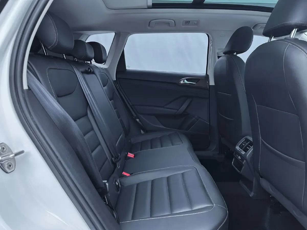 2021 Volkswagen Tharu 1.4T 150HP L4 7DCT,autocango,china used car exporter,china ev exporter,chinese used car exporter,chinese used ev exporter