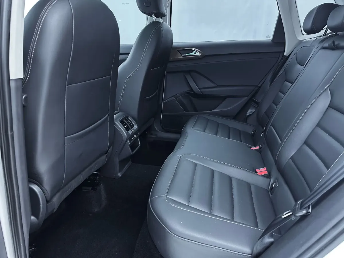 2021 Volkswagen Tharu 1.4T 150HP L4 7DCT,autocango,china used car exporter,china ev exporter,chinese used car exporter,chinese used ev exporter