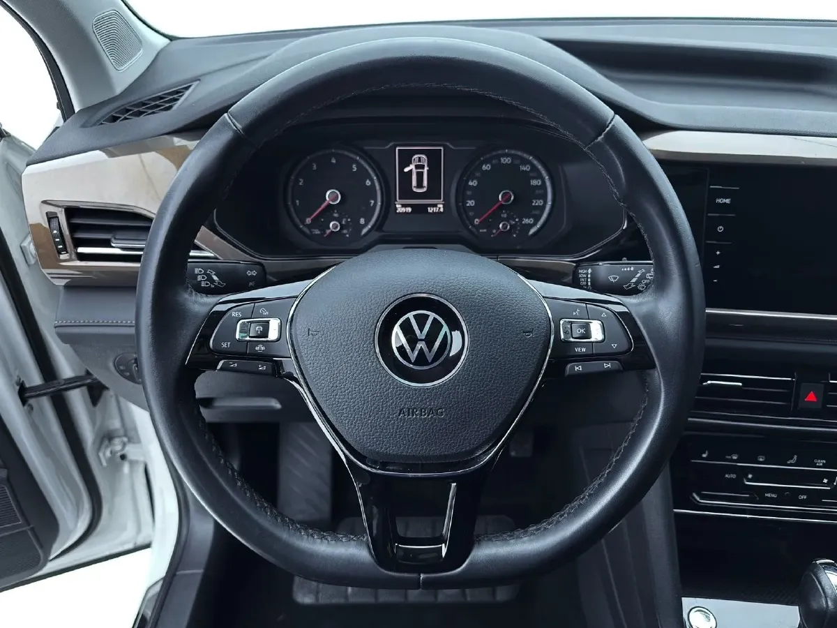 2021 Volkswagen Tharu 1.4T 150HP L4 7DCT,autocango,china used car exporter,china ev exporter,chinese used car exporter,chinese used ev exporter