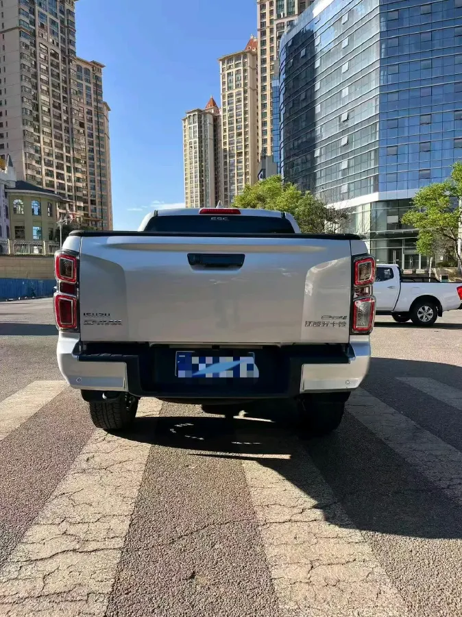 2021 Isuzu D-MAX 1.9T 163HP L4 6AT,autocango,china used car exporter,china ev exporter,chinese used car exporter,chinese used ev exporter