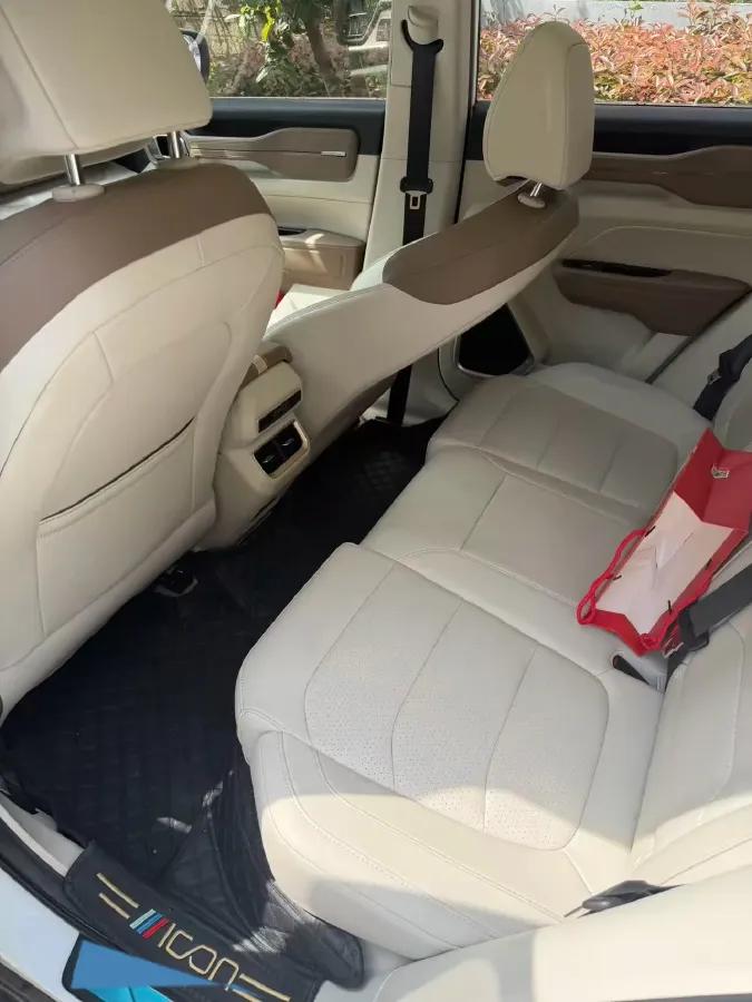 2020 Geely ICON 1.5T 177HP L3 7DCT,autocango,china used car exporter,china ev exporter,chinese used car exporter,chinese used ev exporter