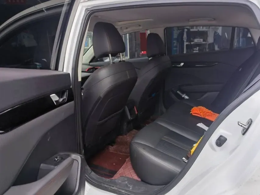 2021 DongFeng Aeolus YiXuan 1.5T 150HP L4 6DCT,autocango,china used car exporter,china ev exporter,chinese used car exporter,chinese used ev exporter