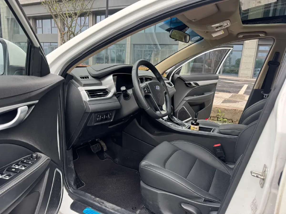 2019 Geely Emgrand 1.5L 109HP L4 CVT,autocango,china used car exporter,china ev exporter,chinese used car exporter,chinese used ev exporter