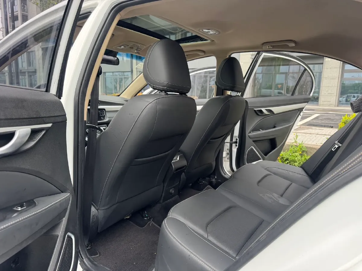 2019 Geely Emgrand 1.5L 109HP L4 CVT,autocango,china used car exporter,china ev exporter,chinese used car exporter,chinese used ev exporter