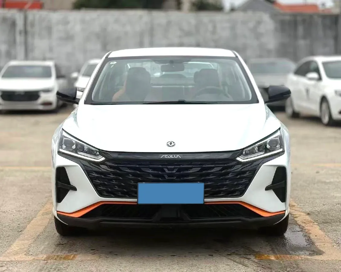 2023 DongFeng Aeolus YiXuan 1.5L 125HP L4 6DCT,autocango,china used car exporter,china ev exporter,chinese used car exporter,chinese used ev exporter