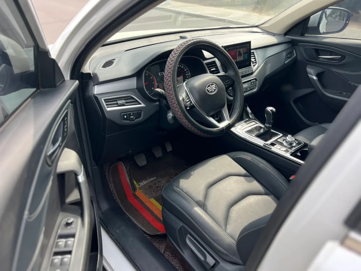 2019 FAW Jumpal D80 1.2T 143HP L4 6MT,autocango,china used car exporter,china ev exporter,chinese used car exporter,chinese used ev exporter